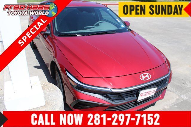 Used 2025 Hyundai Elantra