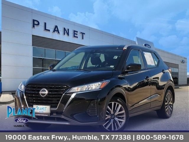 Used 2023 Nissan Kicks