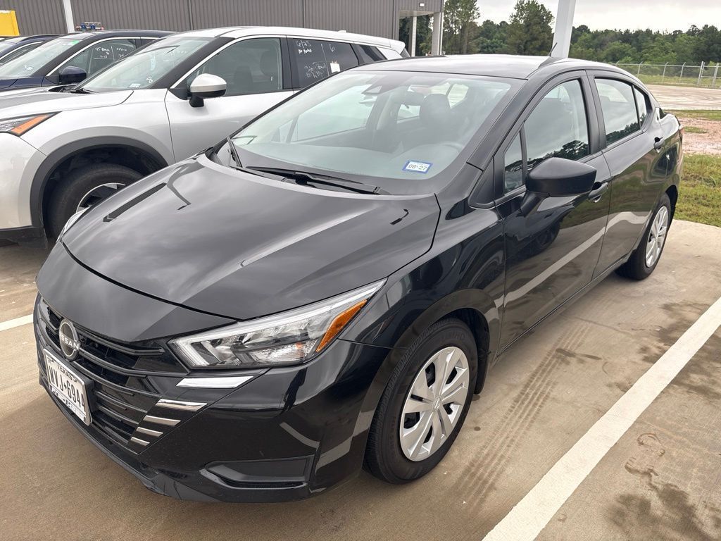 Used 2025 Nissan Versa