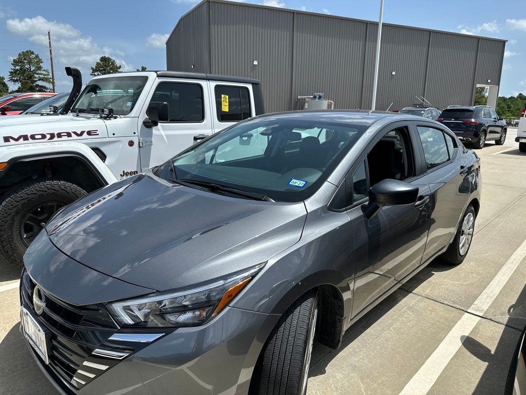 Used 2025 Nissan Versa