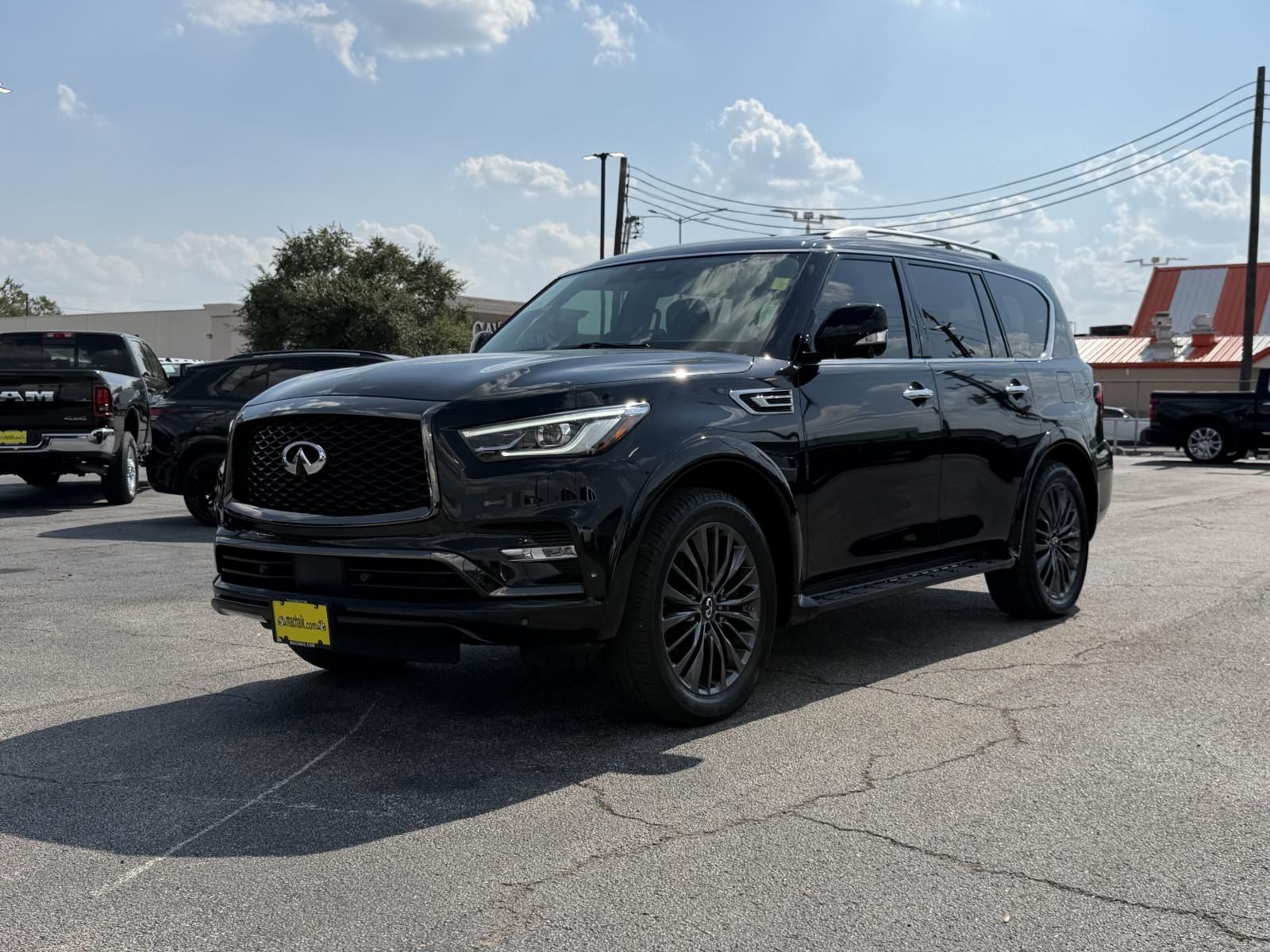 Used 2023 Infiniti QX80