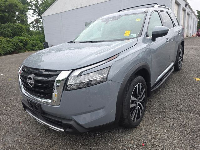 Used 2023 Nissan Pathfinder