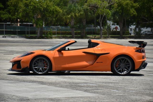 2024 Chevrolet Corvette 3LZ - Photo 12