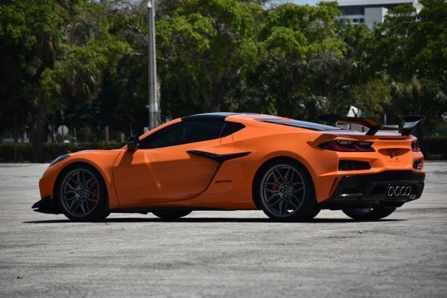 2024 Chevrolet Corvette 3LZ - Photo 4