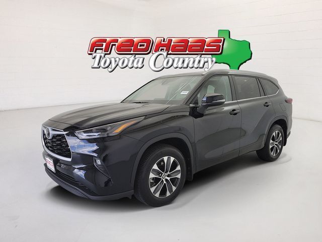 Used 2026 Toyota Highlander
