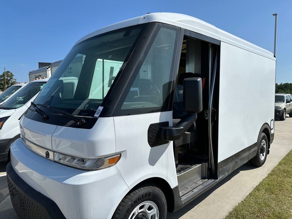 Used 2024 BrightDrop Zevo 400