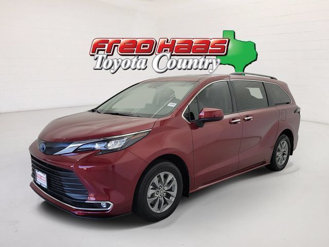 Used 2024 Toyota Sienna
