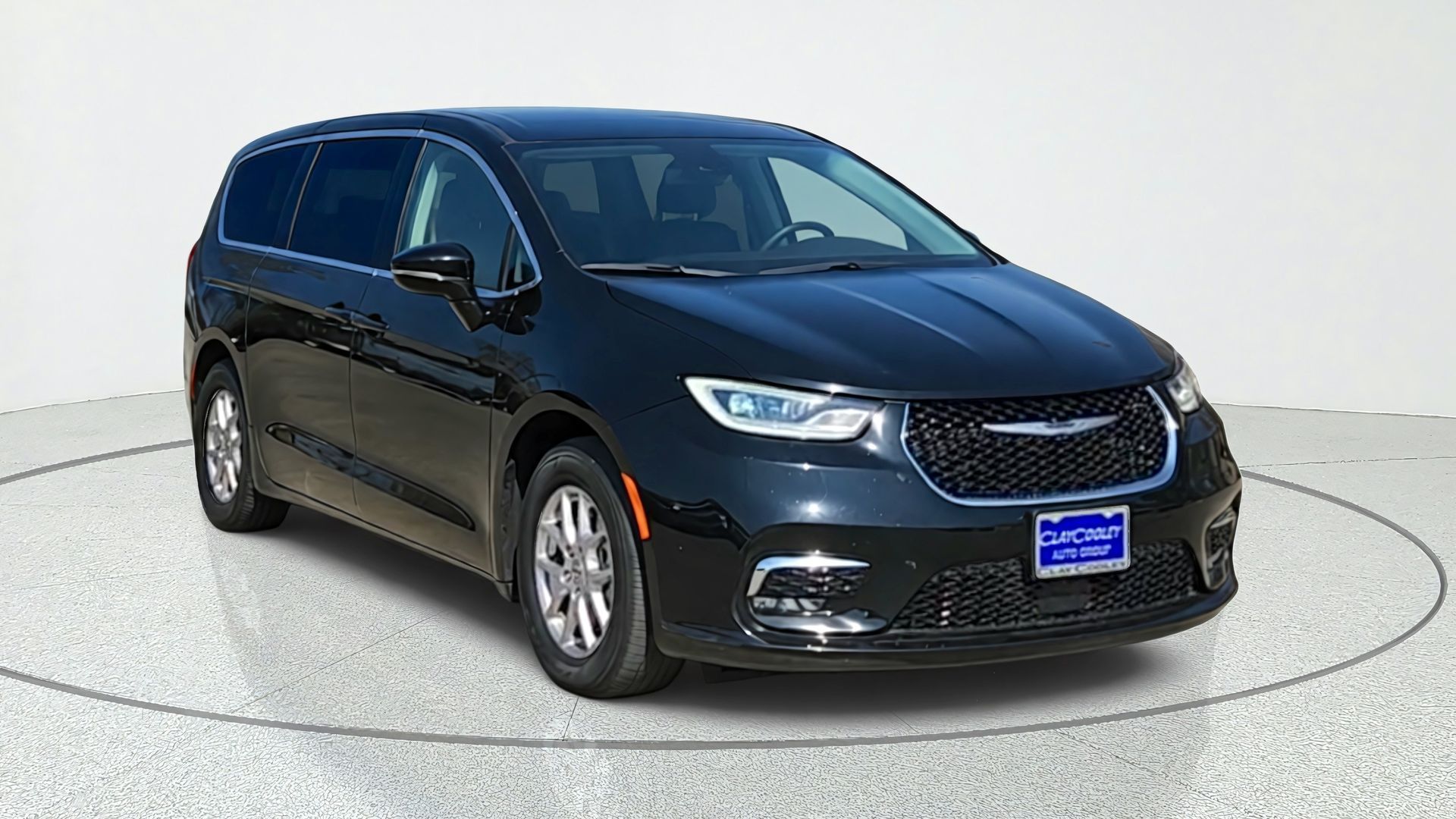 Used 2024 Chrysler Pacifica