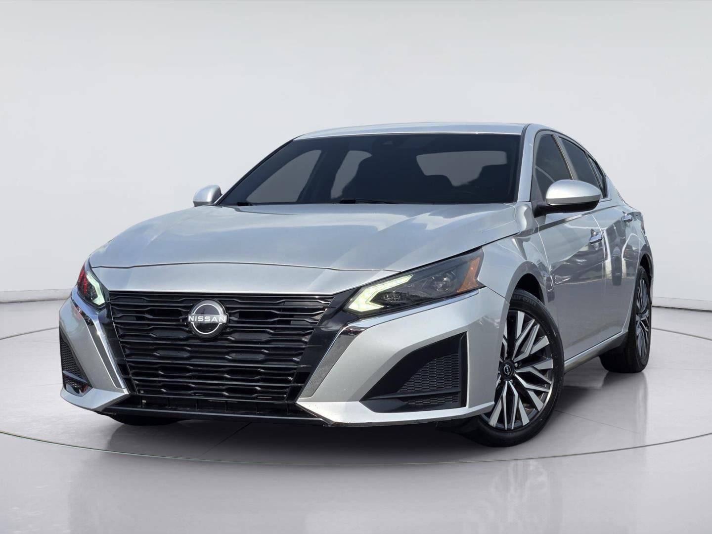 Used 2023 Nissan Altima