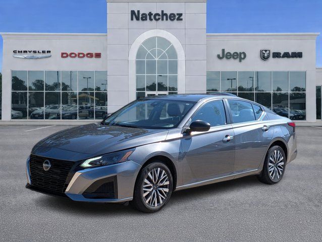 Used 2025 Nissan Altima