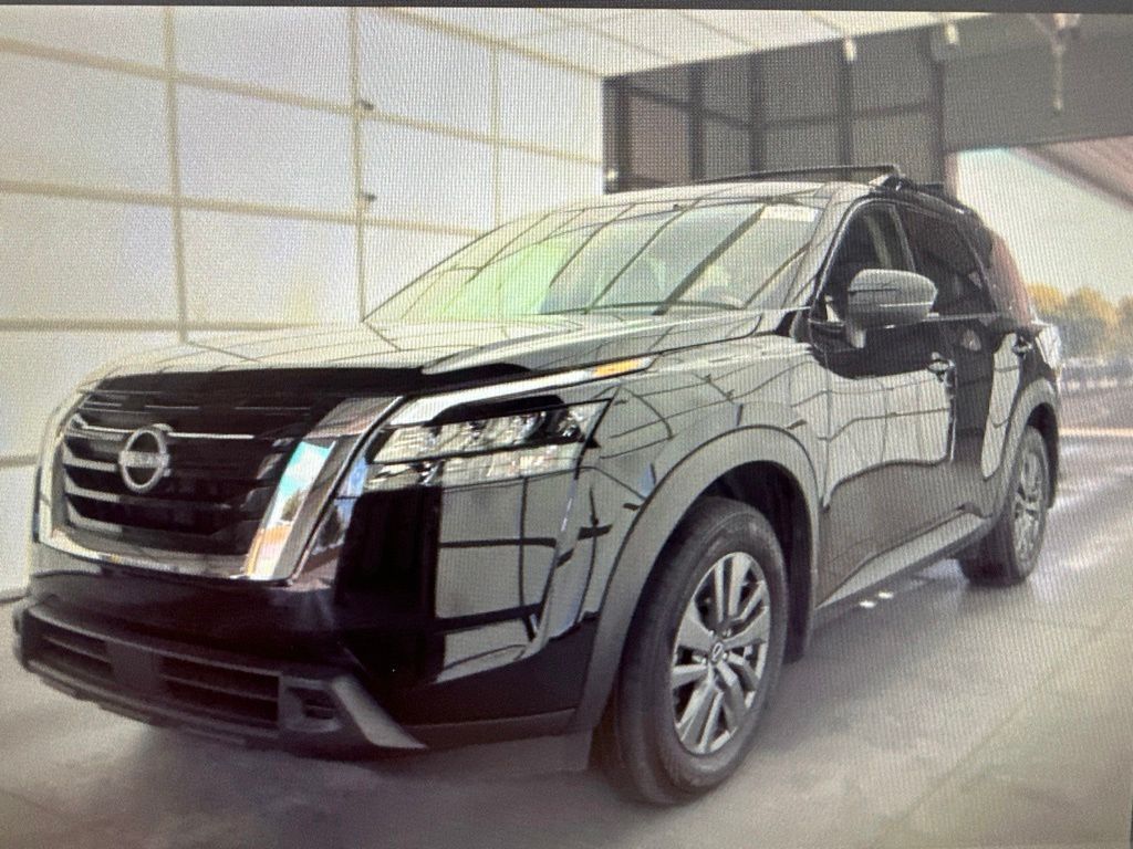 Used 2025 Nissan Pathfinder