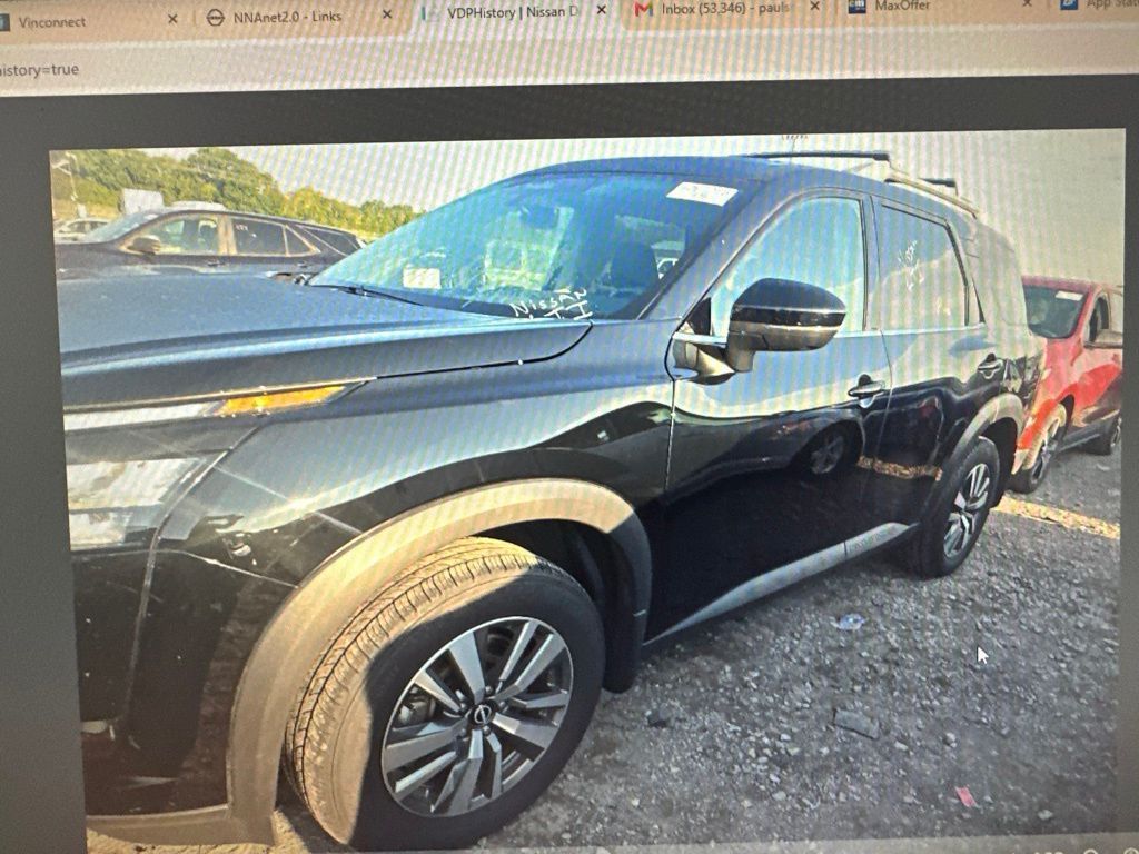 Used 2025 Nissan Pathfinder