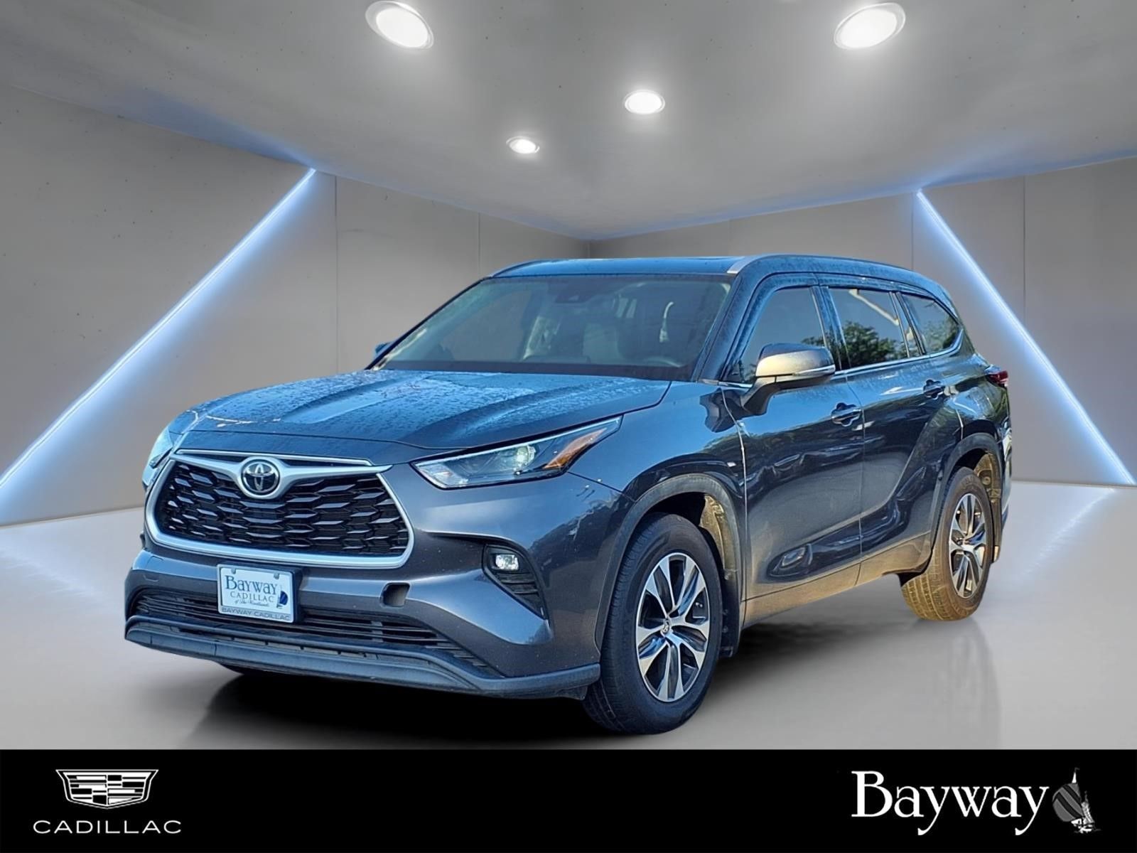 Used 2022 Toyota Highlander