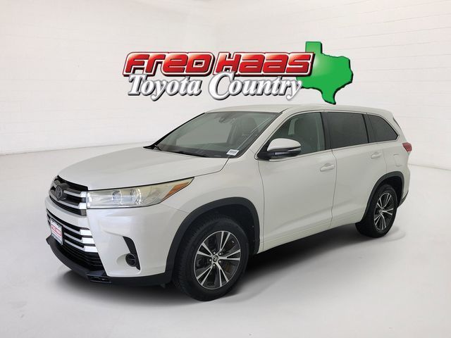 Used 2017 Toyota Highlander