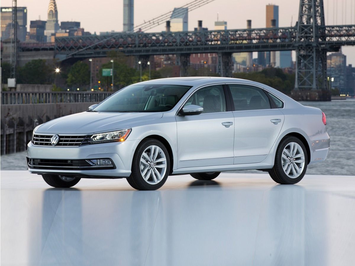 Used 2016 Volkswagen Passat
