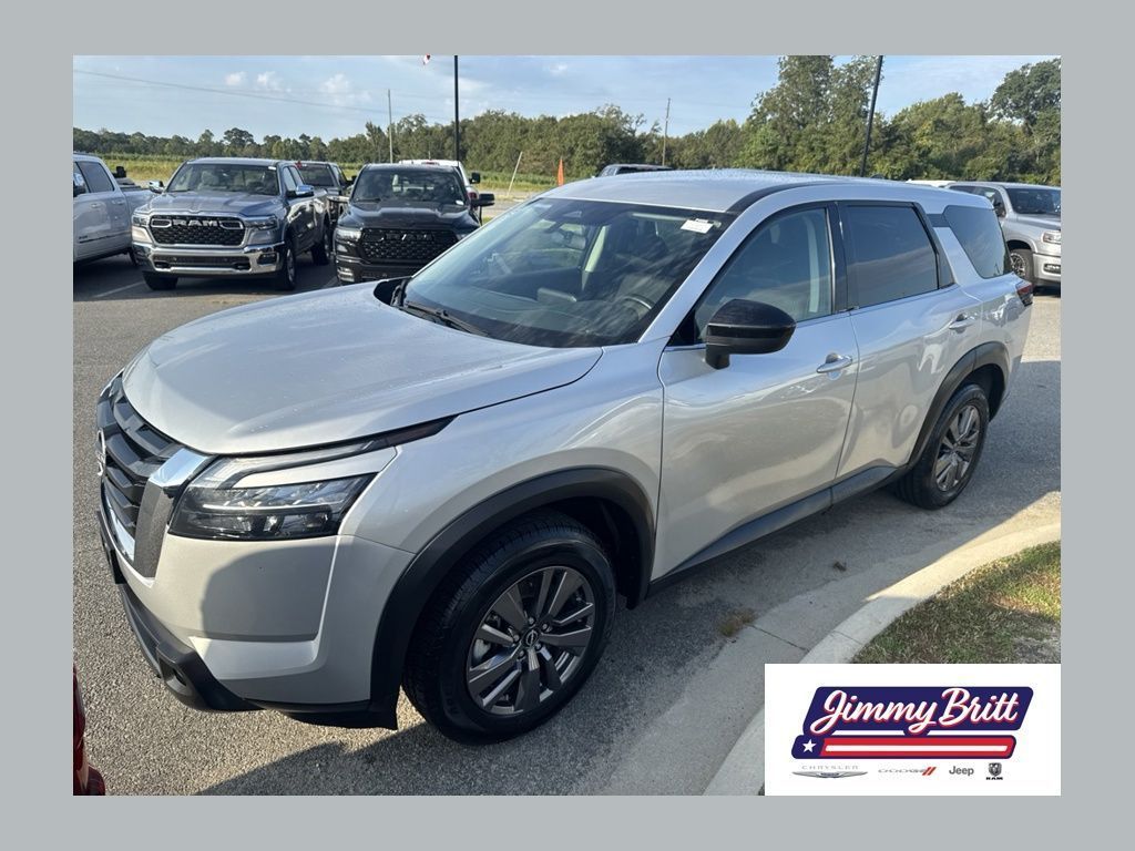 Used 2023 Nissan Pathfinder