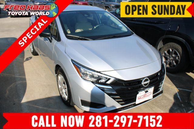 Used 2025 Nissan Versa