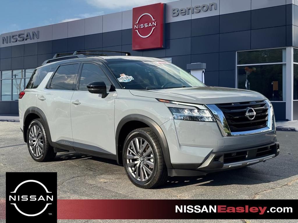 Used 2024 Nissan Pathfinder
