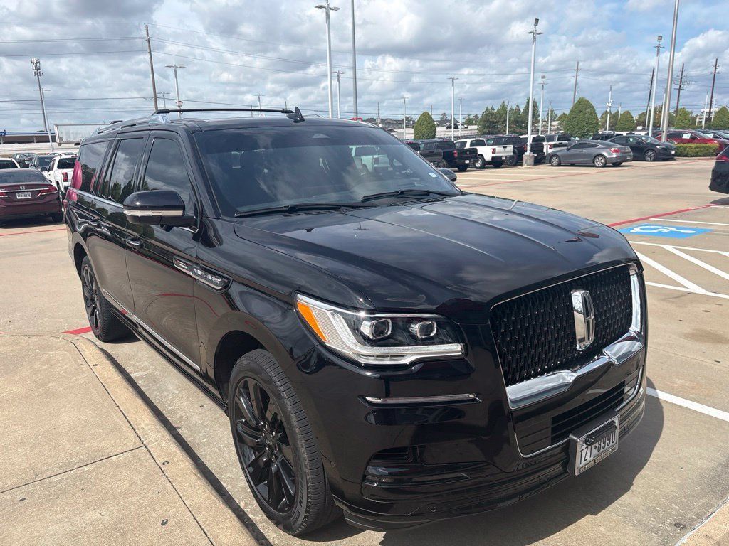 Used 2023 LINCOLN Navigator L
