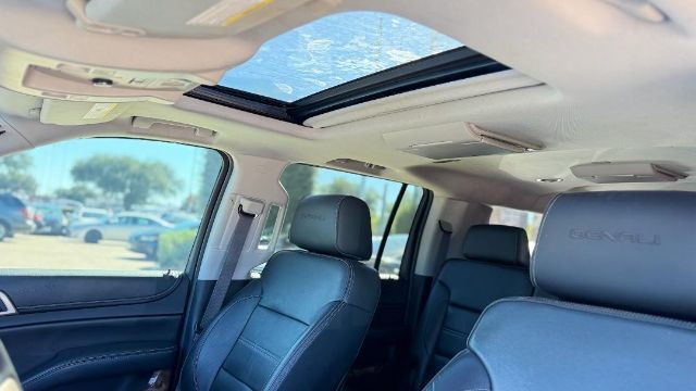 2015 GMC Yukon XL Denali - Photo 8