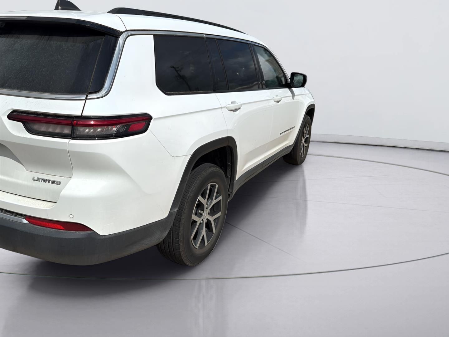 Used 2025 Jeep Grand Cherokee