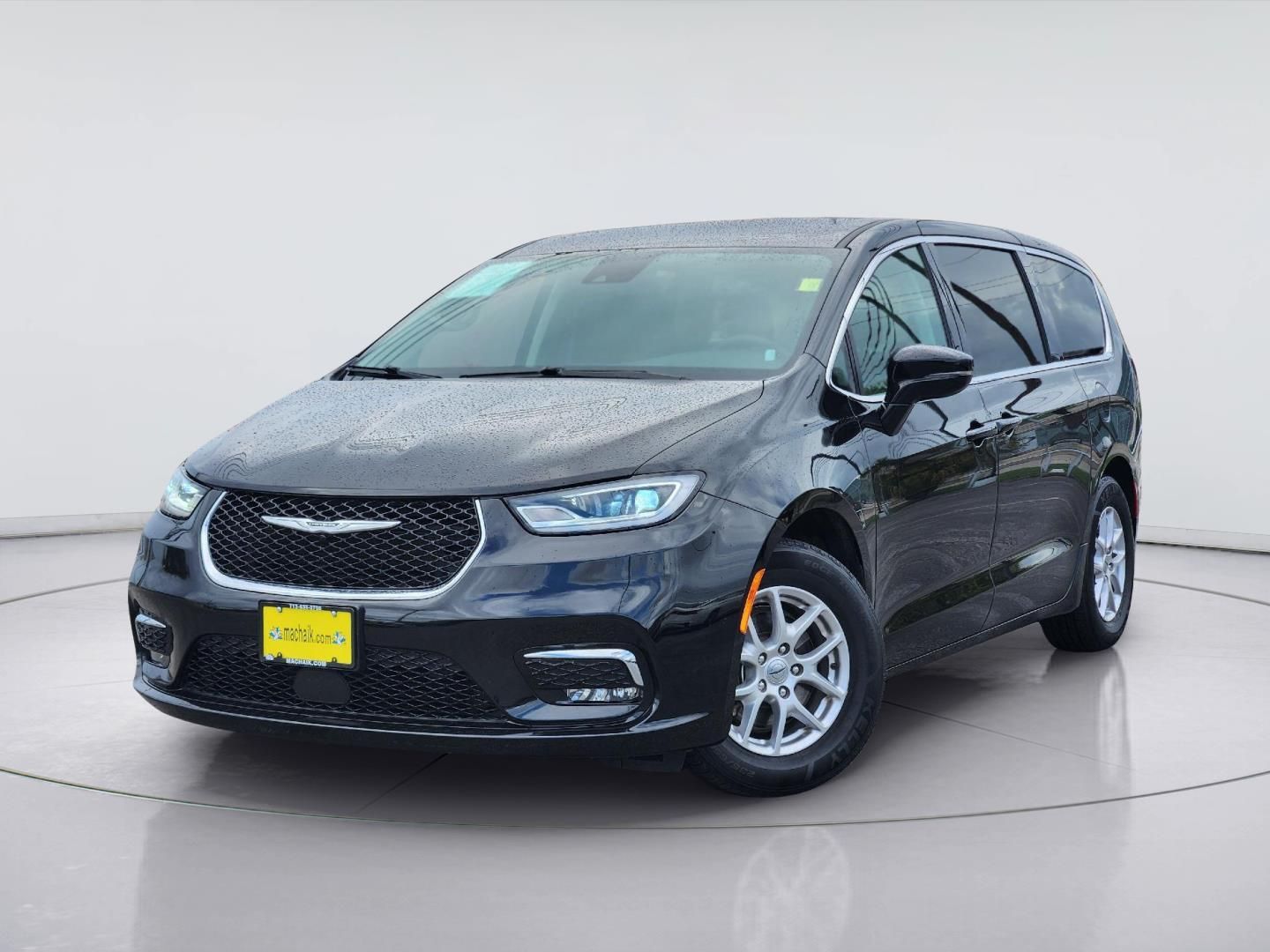 Used 2024 Chrysler Pacifica